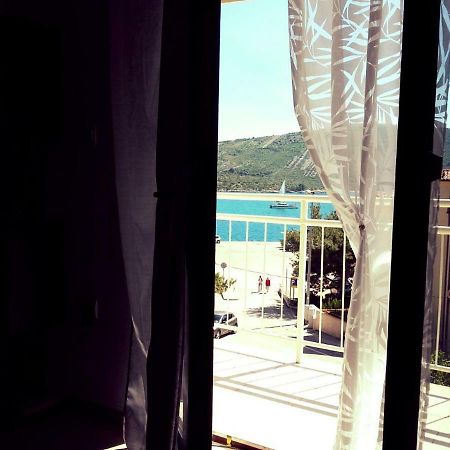 Apartment By The Beach Primosten Ngoại thất bức ảnh