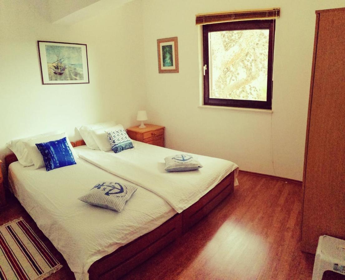 Apartment By The Beach Primosten Ngoại thất bức ảnh