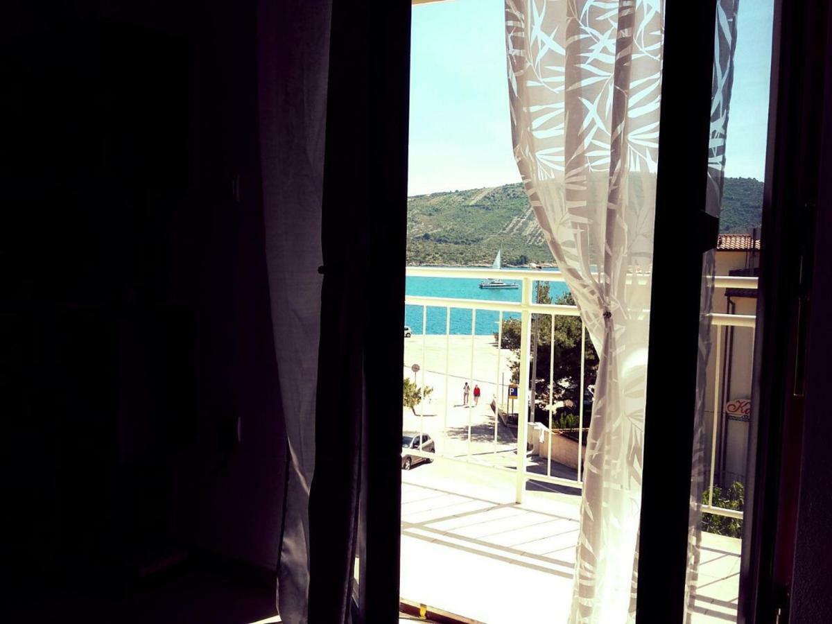 Apartment By The Beach Primosten Ngoại thất bức ảnh